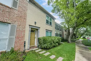 9662 Westview Dr, Houston, TX 77055 - Photo 3