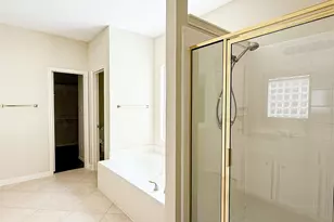 1411 Flanders Field Ln, Sugar Land, TX 77498 - Photo 17