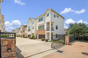 1029 Green Kensington Dr, Houston, TX 77008 - Photo 23