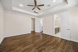 1029 Green Kensington Dr, Houston, TX 77008 - Photo 15