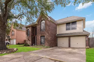 414 Welford Ln, Highlands, TX 77562 - Photo 1