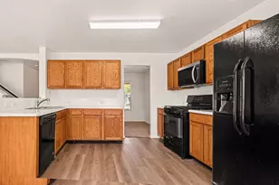 802 NW Bandon Ln, Houston, TX 77073 - Photo 11