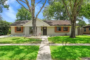 5522 Braesvalley Dr, Houston, TX 77096 - Photo 1