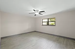 5522 Braesvalley Dr, Houston, TX 77096 - Photo 13