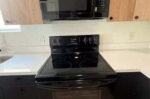 1815 McKee St, Houston, TX 77009 - Photo 21