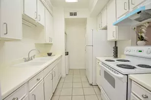9707 Richmond Ave, Houston, TX 77042 - Photo 3