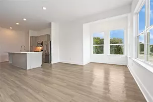 4602 Clay St, Houston, TX 77023 - Photo 3