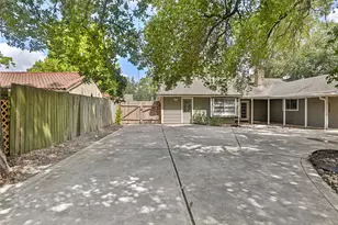 211 W North Hill Dr, Spring, TX 77388 - Photo 37
