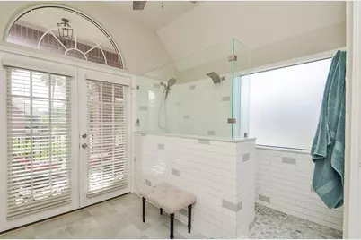 3654 Royal Royce Drive, Houston, TX 77042 - Photo 17