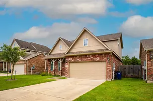 6532 Geisler Crossing Ln, Dickinson, TX 77539 - Photo 13