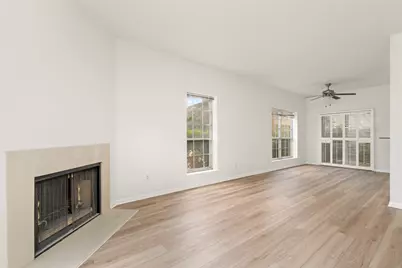 7575 Cambridge Street #1201, Houston, TX 77054 - Photo 3
