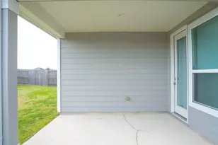 2627 Hawthorn Park Ct, Houston, TX 77038 - Photo 23