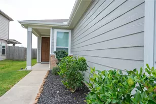 2627 Hawthorn Park Ct, Houston, TX 77038 - Photo 19