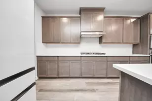 603 Beachman Shore Ln, La Porte, TX 77571 - Photo 11