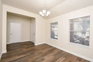 13010 Cherton Ct, Houston, TX 77045 - Photo 7