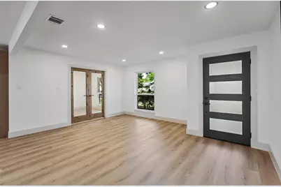2807 Shadowdale Drive, Houston, TX 77043 - Photo 11