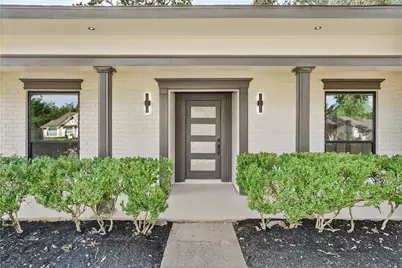 2807 Shadowdale Drive, Houston, TX 77043 - Photo 9