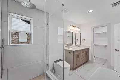 2807 Shadowdale Drive, Houston, TX 77043 - Photo 35