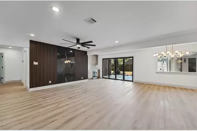 2807 Shadowdale Drive, Houston, TX 77043 - Photo 15