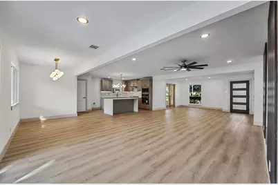 2807 Shadowdale Drive, Houston, TX 77043 - Photo 17