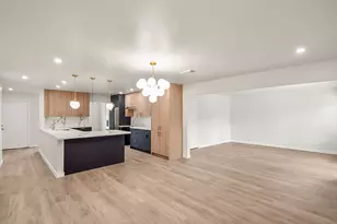 5514 Chantilly Ln, Houston, TX 77092 - Photo 7