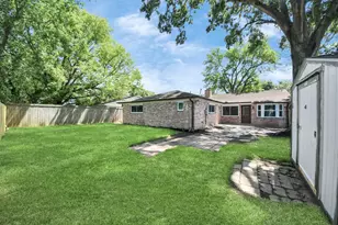 10602 Raydell Dr, Houston, TX 77031 - Photo 5