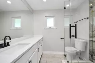 10602 Raydell Dr, Houston, TX 77031 - Photo 17