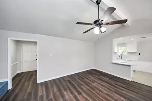 10602 Raydell Dr, Houston, TX 77031 - Photo 19