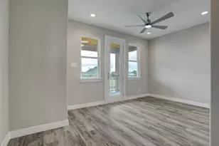 502 Amalfi Dr, Kemah, TX 77565 - Photo 25