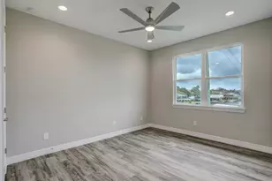 502 Amalfi Dr, Kemah, TX 77565 - Photo 21
