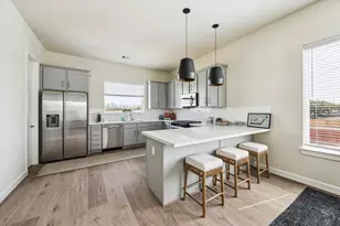 2306 Kolbe Cold Spgs Ln, Houston, TX 77055 - Photo 9