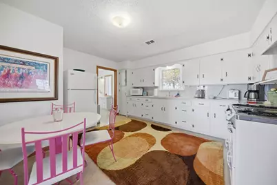 6921 Schulz Lane, Bleiblerville, TX 78931 - Photo 23