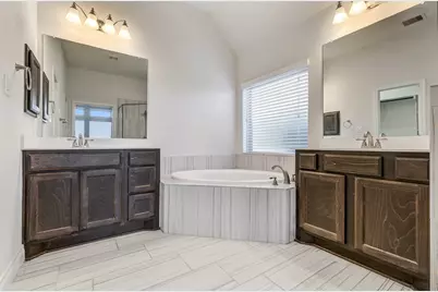 10835 High Red Mesa, Missouri City, TX 77459 - Photo 17