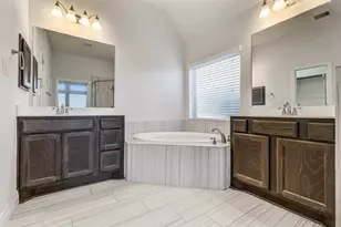 10835 High Red Mesa, Missouri City, TX 77459 - Photo 17