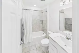 11608 Moonstruck Ln, Houston, TX 77048 - Photo 13