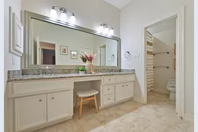 15431 Greens Cove Way, Houston, TX 77059 - Photo 25