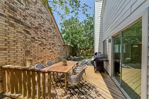 1710 Linfield Way, Houston, TX 77058 - Photo 33