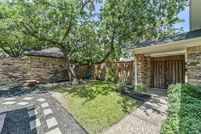 1710 Linfield Way, Houston, TX 77058 - Photo 29