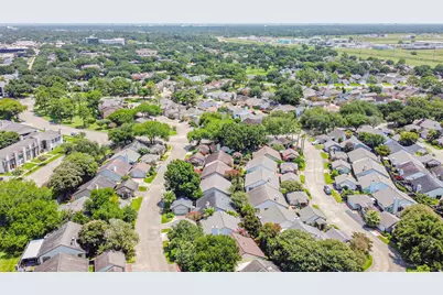 1710 Linfield Way, Houston, TX 77058 - Photo 41
