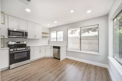 1710 Linfield Way, Houston, TX 77058 - Photo 7