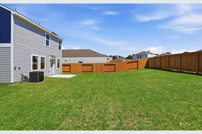 8202 Blooming Meadow Lane, Houston, TX 77016 - Photo 11