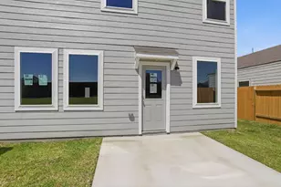 8202 Blooming Meadow Ln, Houston, TX 77016 - Photo 5