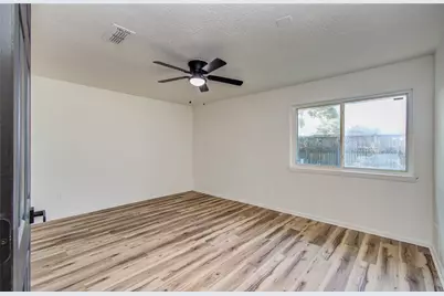 17114 Barcelona Drive, Friendswood, TX 77546 - Photo 25