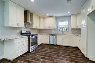 9410 Pipestone St, Houston, TX 77074 - Photo 11