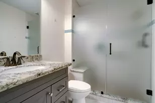 9410 Pipestone St, Houston, TX 77074 - Photo 5