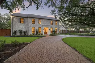 5665 Pine Forest Rd, Houston, TX 77056 - Photo 3