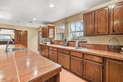 800 E Highway 90, Dayton, TX 77535 - Photo 15