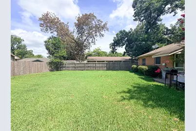 408 S Brewer Street, Navasota, TX 77868 - Photo 11