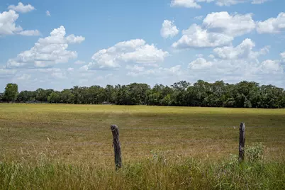 2210 Hermis Road, Schulenburg, TX 78956 - Photo 7