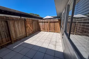 11002 Hammerly Blvd, Houston, TX 77043 - Photo 39